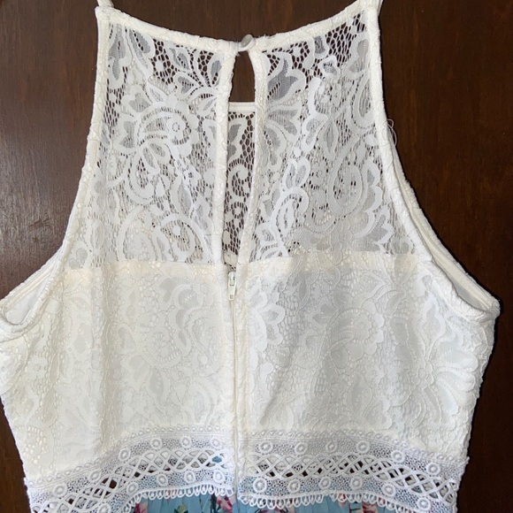 Blue & White Floral Dress - Picture 5 of 7